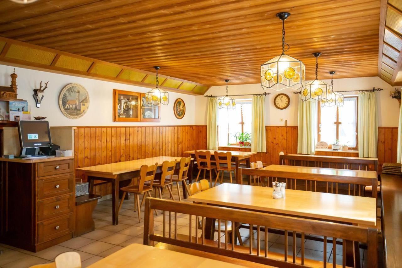Gasthaus Und Hotel Goettler Josef Rumeltshausen Eksteriør billede